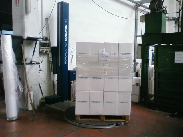 Foto0+115.jpg Fasciapallet Rotoplat 707 - Ind. lav. materie plastiche - Saviano (NA)