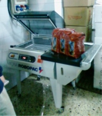 Foto101.jpg Confezionatrice a campana serie Micra - Ind. Torrefazione caffe' - Casoria (NA)