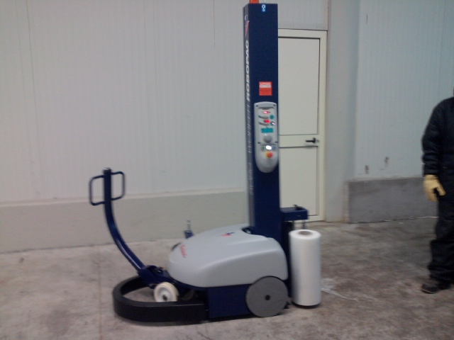 Foto216A.jpg Robot fasciapallet Worker - Azienda prodotti ittici - Nicotera (VV)