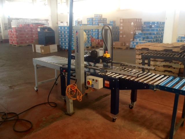 Robomont.jpg Nastratrice autodimensionante - Industria frutta secca - S. Antimo (NA)